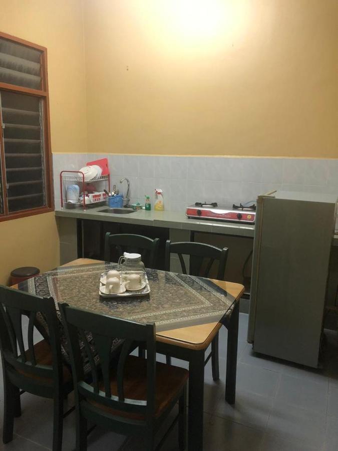 Homestay Bandar 峇株巴辖 外观 照片
